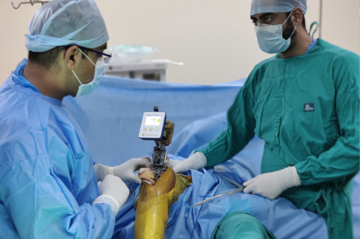 Knee Arthroscopy problems clinic image